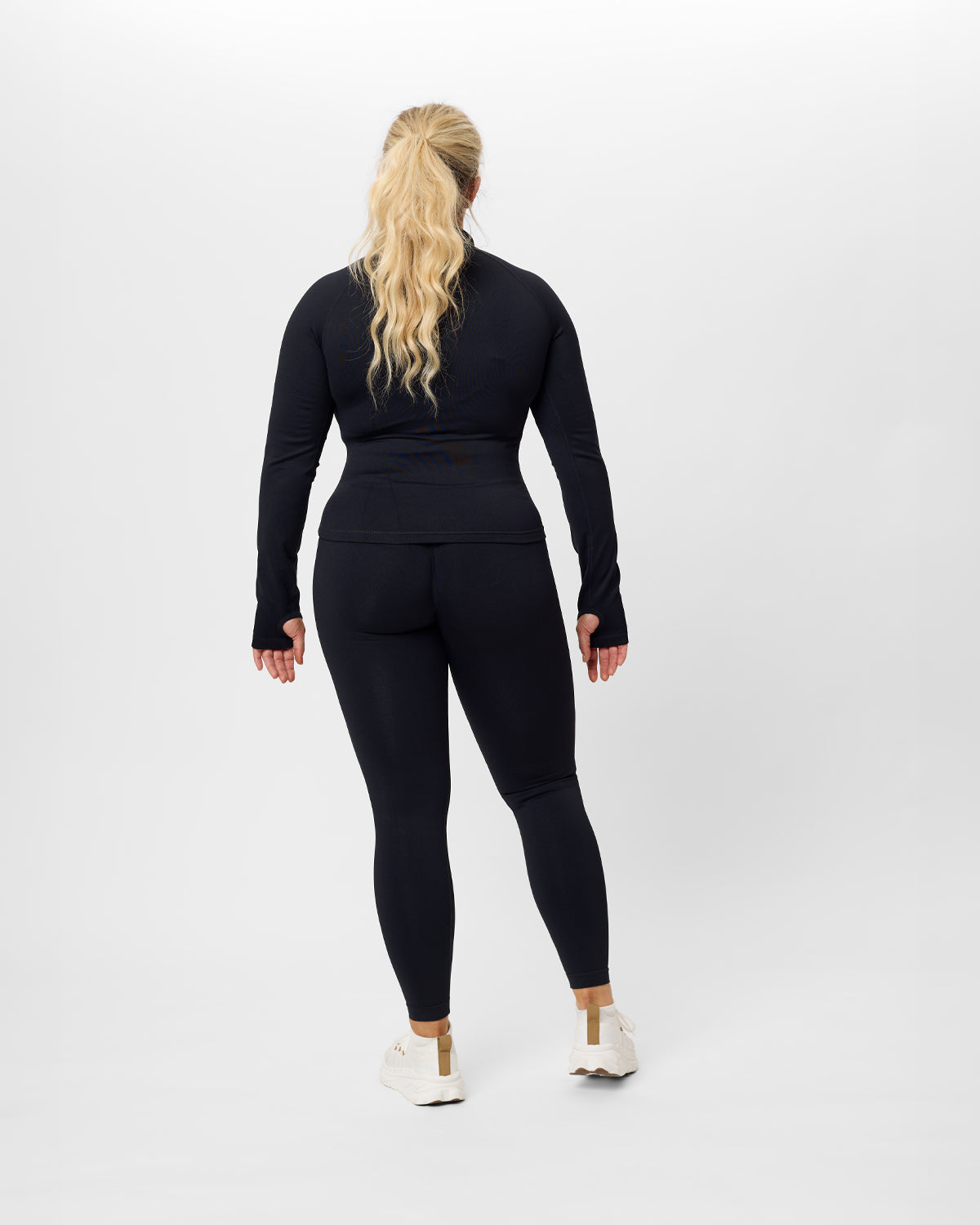 Puolivetoketjullinen Intense- treenipaita