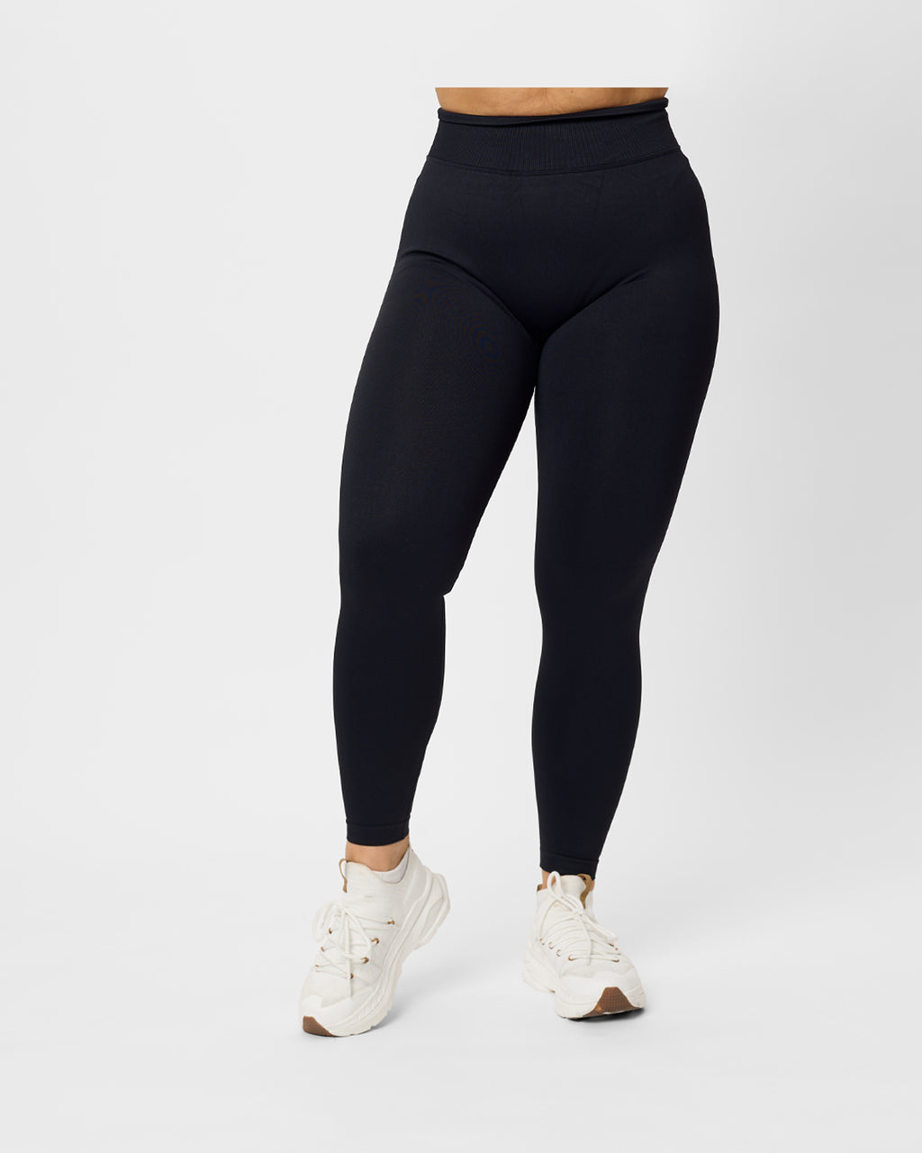 Korkeavyötäröiset Squat Proof Intense -leggingsit